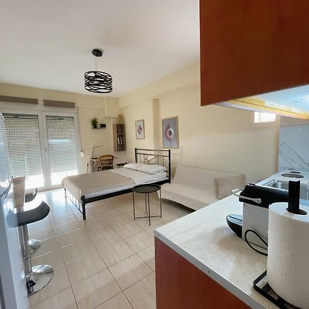 Cozy Apartment Of Халкида Экстерьер фото